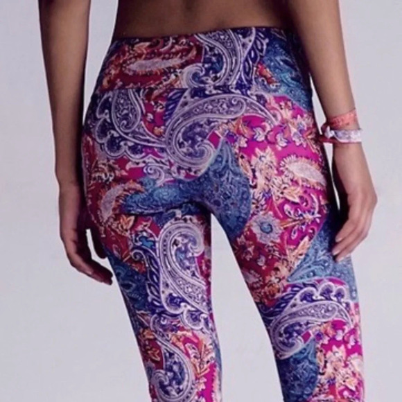 Free People Movement Crop Paisley Leggings XS - Picture 5 of 7